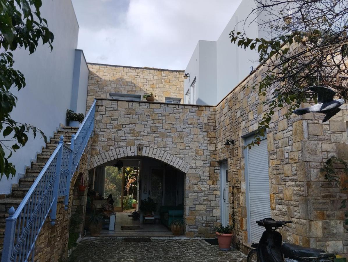 Πέτρινο Στη Θάλασσα Lejlighed Nafpaktos Eksteriør billede